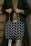 Azadé Υφασμάτινη Τσάντα Ώμου με Μαύρο-Λευκό Γεωμετρικό Σχέδιο